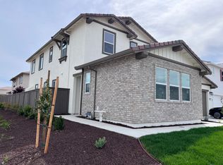 5899 Lakestone Dr, Sacramento, CA