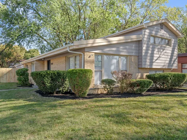 15401 Dobson Ave, Dolton, IL 60419