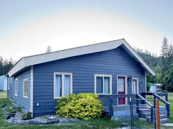 216 S 8th Ave, Ione, WA 99139