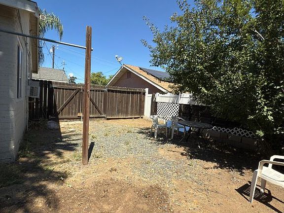 3rd image of 32982 Maiden Ln #3