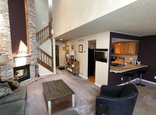 7643 S Cove Cir, Centennial, CO 80122