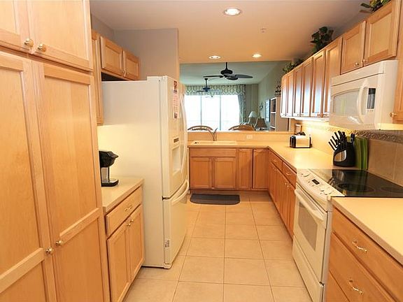 3rd image of 10055 Links Ln Unit 303