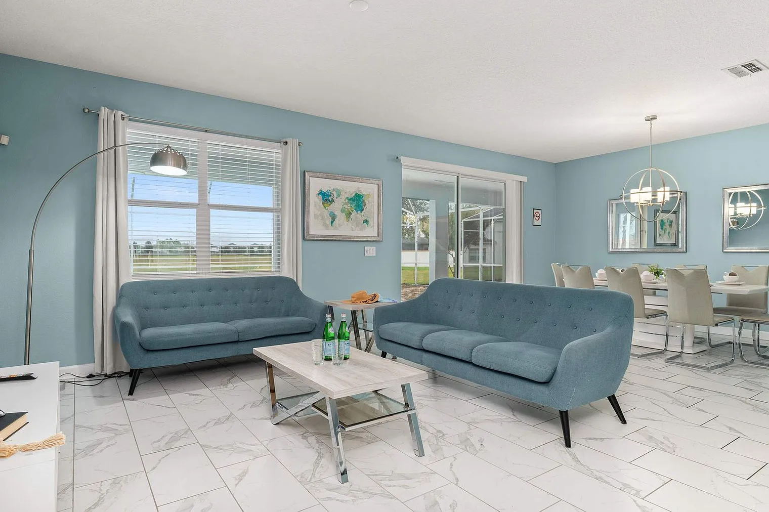 8 bed, 5.0 bath, 3907 sqft, $7,830 — Photo 3