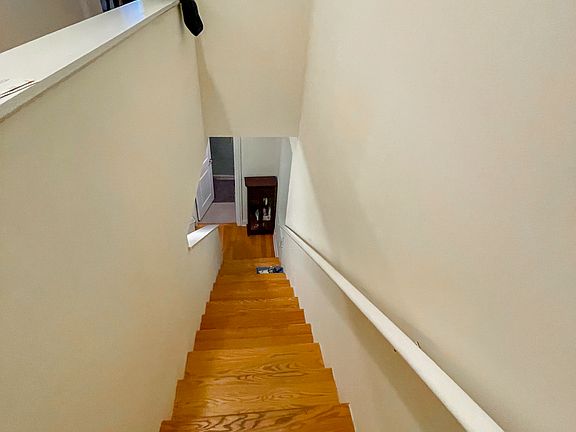5th image of 2028 N Winchester Ave #1711340