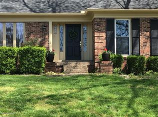 8011 Weyanoke Ct, Prospect, KY 40059