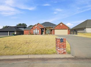 1607 SW Edward Cir, Lawton, OK 73505