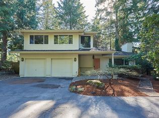 22025 SE 34th St, Sammamish, WA