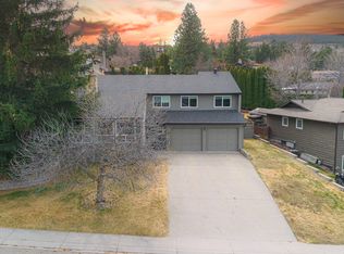 913 Huntleigh Cres, Kamloops, BC V1S 1G7