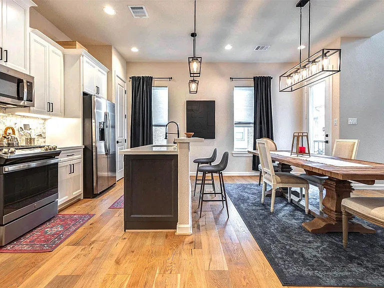 11005 Upland Forest Dr — Photo 11