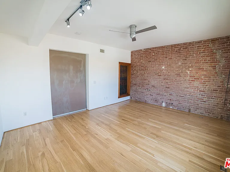8 Brooks Ave #11 — Photo 10