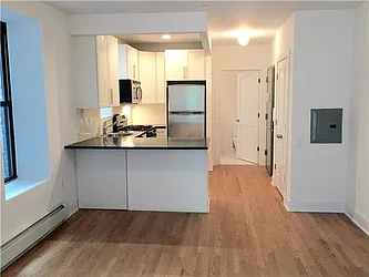 Rented by R New York