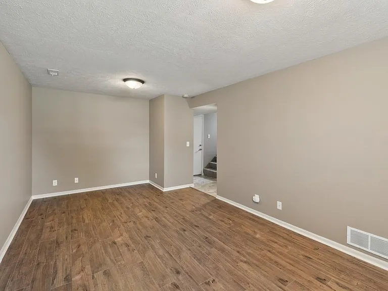 6107 S 190th Ter — Photo 39