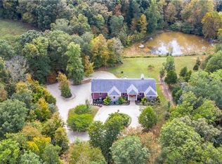 2421 Vienna Rd, Charlestown, IN 47111