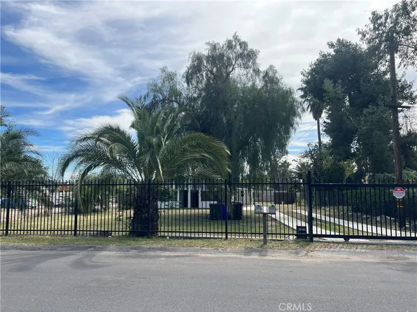 2527 W 3rd Ave, San Bernardino, CA 92407