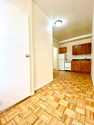 Rented by City & Suburban | media 2