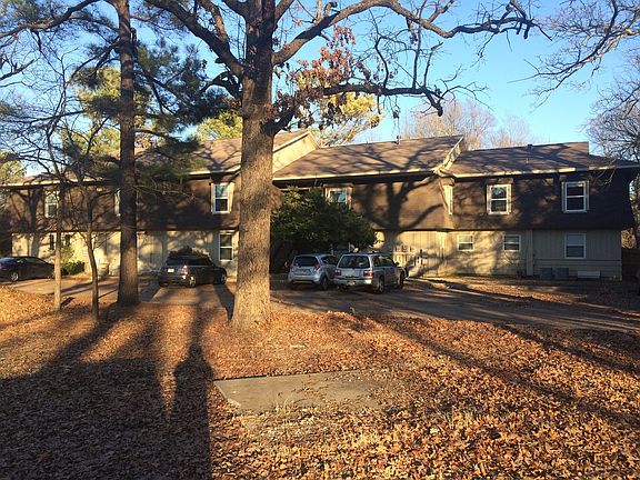 3rd image of 1641 N Oakland Ave APT 1