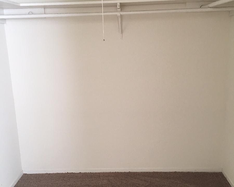 WALK IN CLOSETS