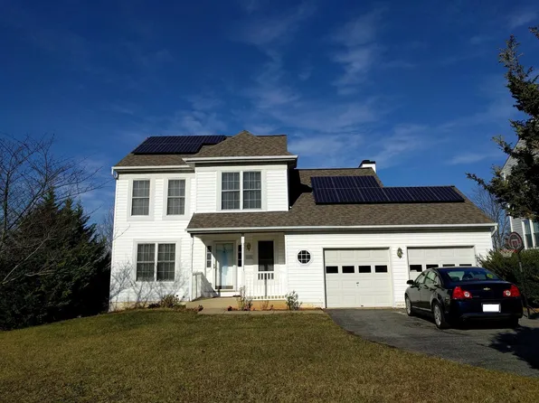 1050 Caren Dr, Sykesville, MD 21784