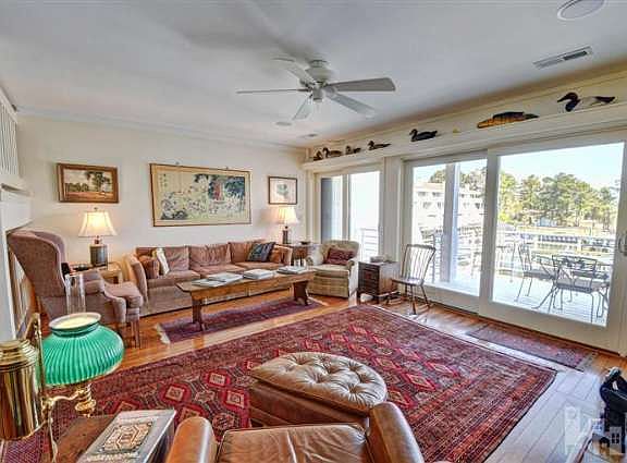 4th image of 5407 Marina Club Dr