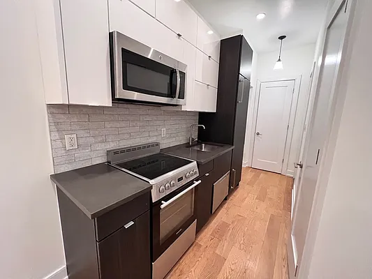 Rented by EXR | media 23