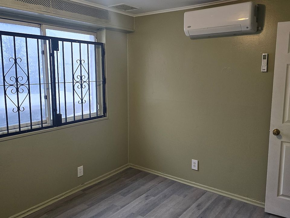 1st image of 124-20 155th St #1