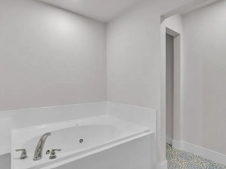6246 Arthur Ave — Photo 25