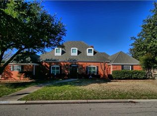 8733 Lake Country Dr, Fort Worth, TX 76179