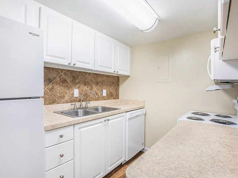 The Artisan Apartments — Photo 12