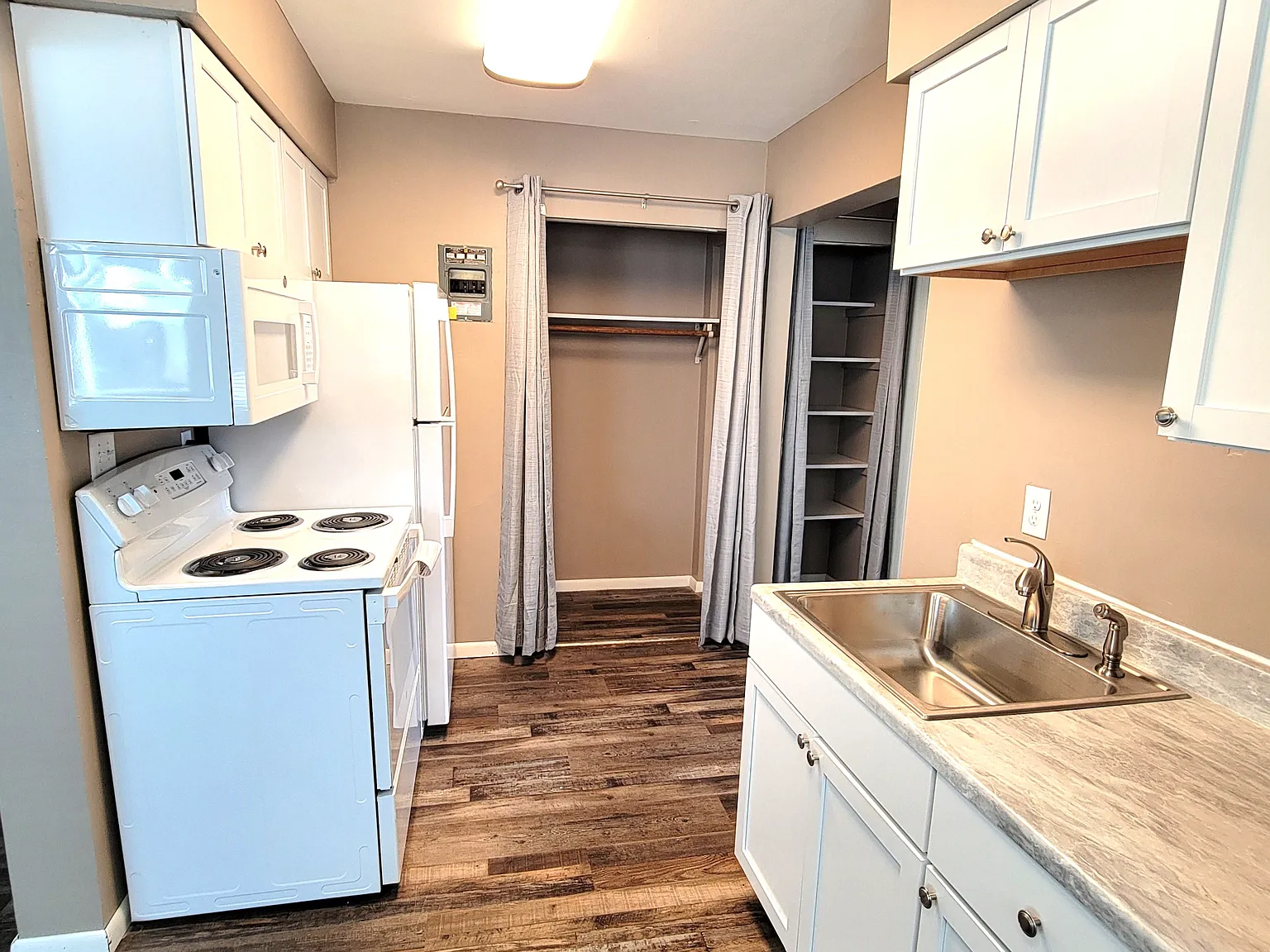 1 bed, 600 sqft, $1,100 — Photo 3