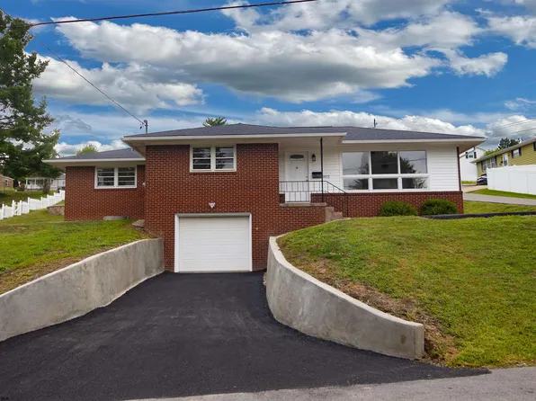 502 Stout St, Bridgeport, WV 26330