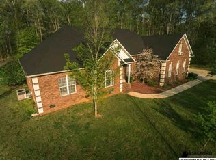 137 Whitt Haven Dr, Toney, AL 35773