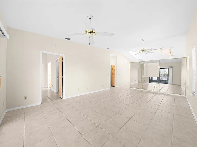 39 Anchor Dr — Photo 17