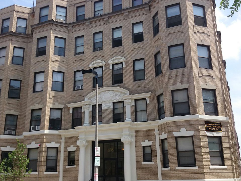 2nd image of 108 Hemenway St APT 6