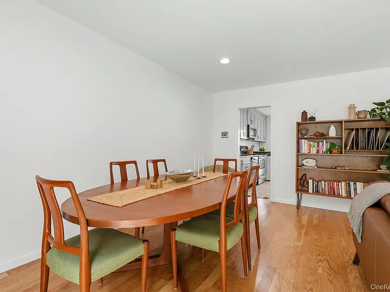 15 Hammond Plz — Photo 11
