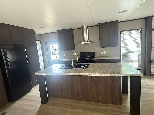 3 bed, 1216 sqft, $879 — Photo 3