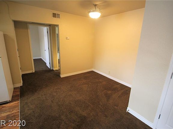 5th image of 4918 River Glen Dr Unit 104