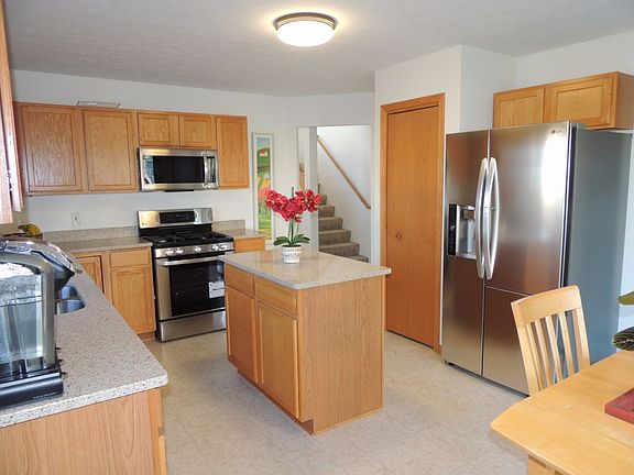 2nd image of 12160 Central Park Blvd