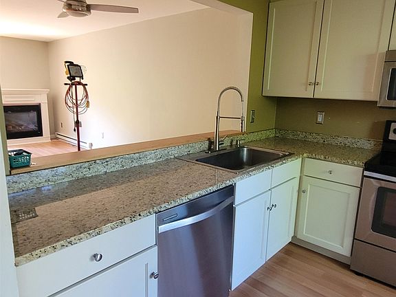 5th image of 31 Overlook Dr
