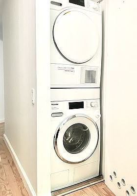 5th image of 295 Greenwich St #2B