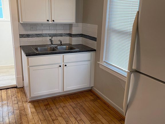 Hardwood floor, granite counter and new cupboards