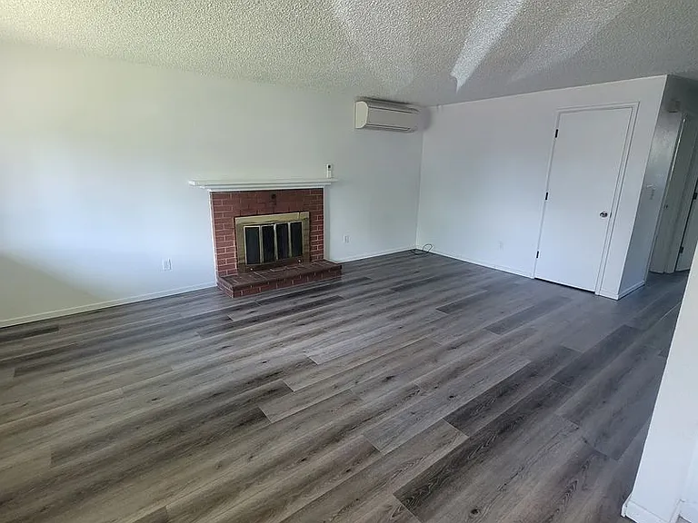 568 Cinderella Loop — Photo 7