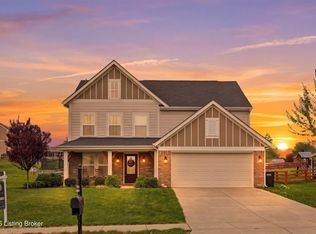 301 Copper Creek Dr, Mount Washington, KY 40047