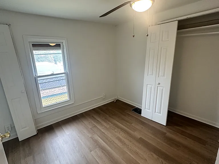 3239 Marne Ave — Photo 12