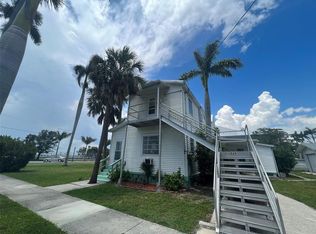 565 W Retta Esplanade, Punta Gorda, FL 33950