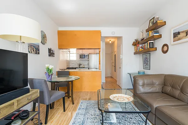 Sold by Samuel Realty Group LLC | media 3
