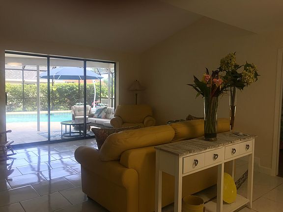 3rd image of 28386 Las Palmas Cir
