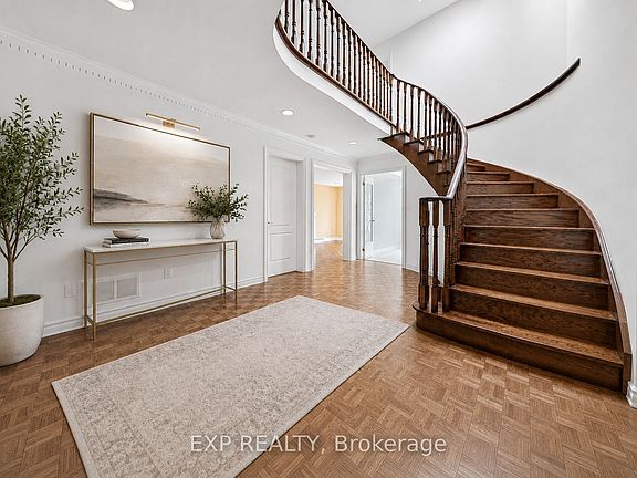 2nd image of 19 Springbrook Dr