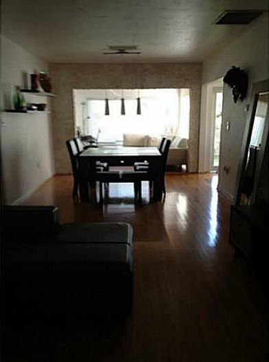 2nd image of 440 Morningside Dr