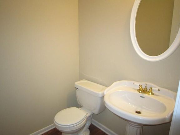 5th image of 7212 Coral Lake Dr
