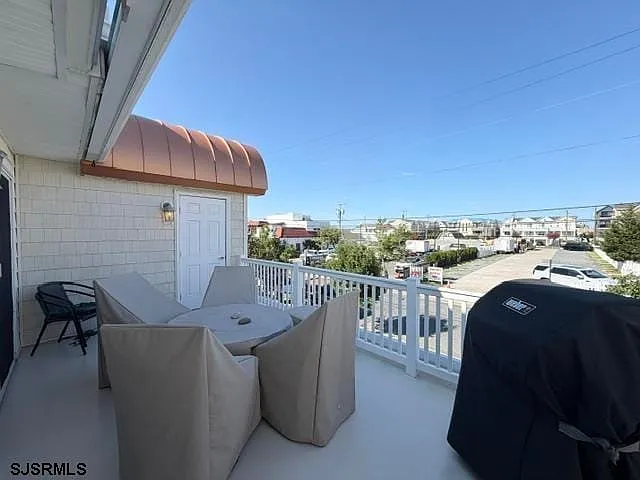 206 N Adams Ave #1 — Photo 3